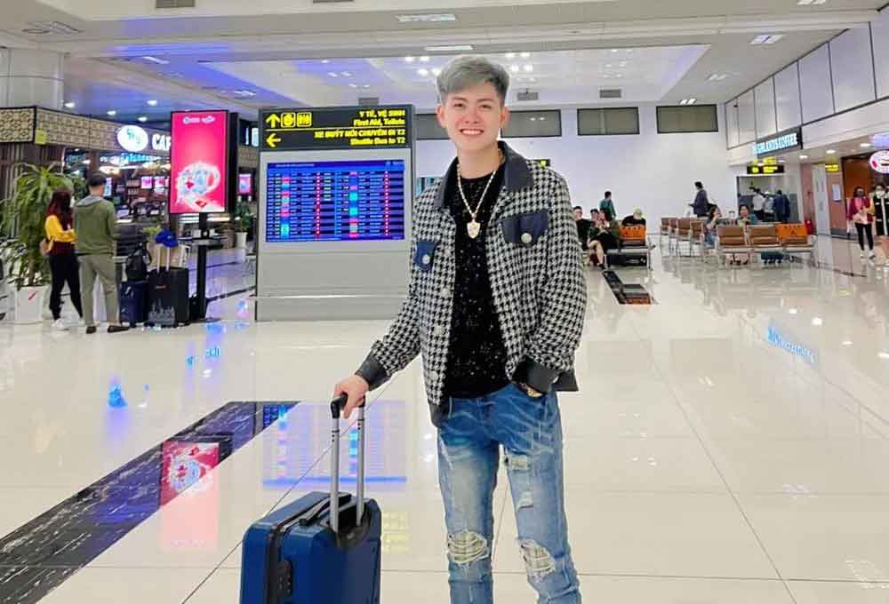 CEO Nguyễn Chung Tín: Hành trình dẫn dắt và phát triển MMOO 4 Giới thiệu sơ lược về CEO Nguyễn Chung Tín tại MMOO